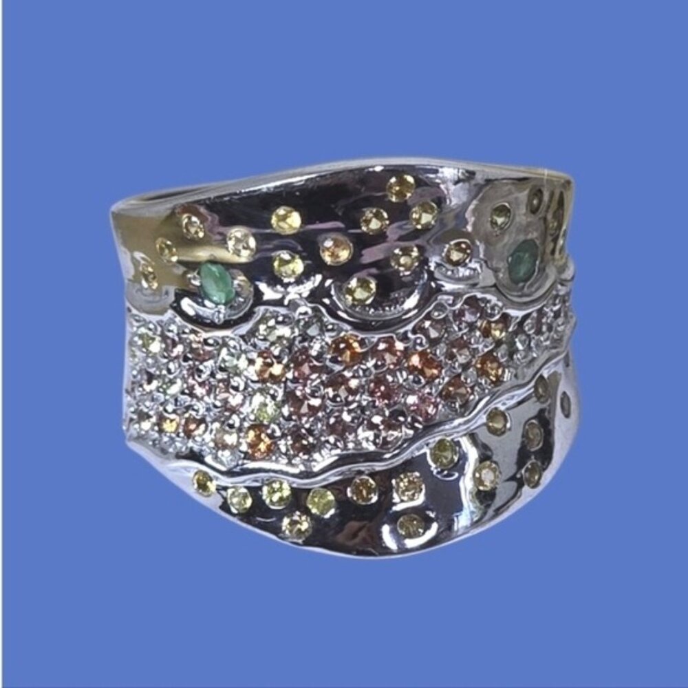 925 Sterling‎ Silver Ring Siz 7.5 with Natural  Sapphire & Emerald Gems